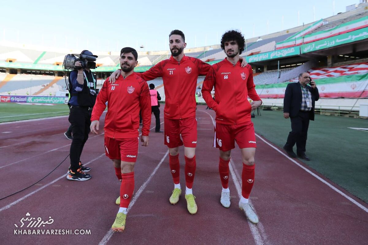 گل محمدی گواردیولای ایران است/ قهرمانی در جام حذفی خیلی بیشتر از لیگ چسبید/ کار نیمه تمام ما قهرمانی در آسیا است/ پیشنهاد دارم ولی می خواهم در پرسپولیس بمانم!