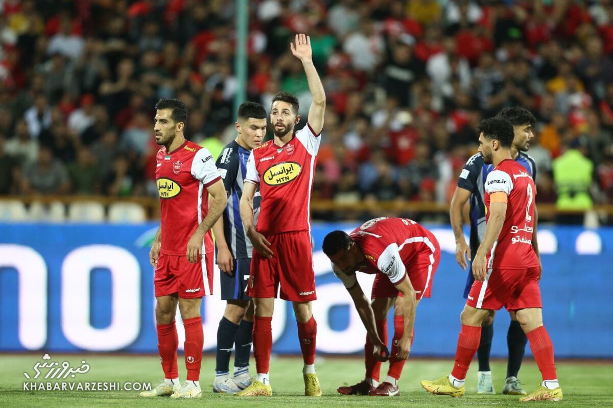پرسپولیس دیگر کاری به سپاهان و استقلال نداشته باشد! پرسپولیس دیگر کاری به سپاهان و استقلال نداشته باشد!