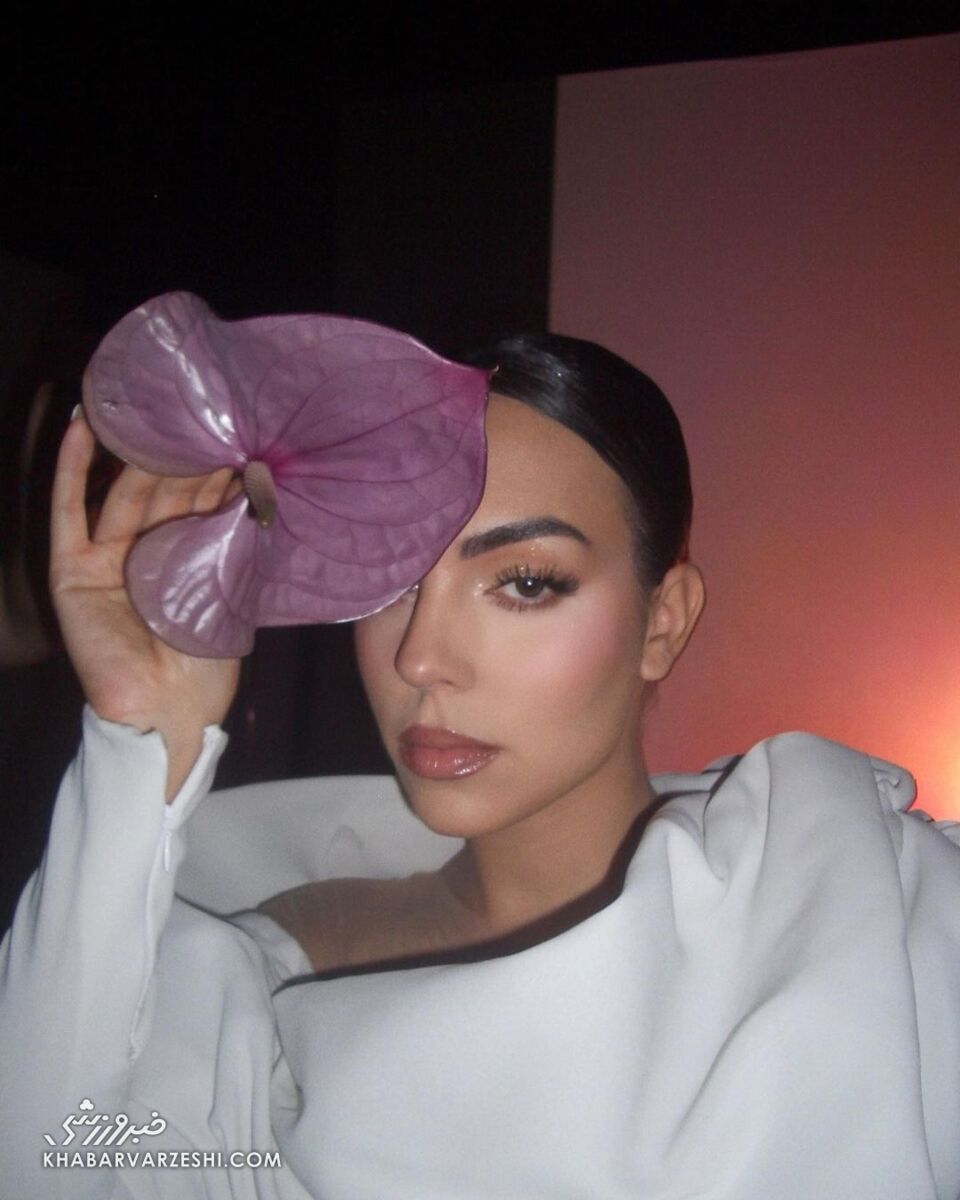 عکس| جورجینا در لباس عروس/ رونالدو بالاخره داماد میشود؟