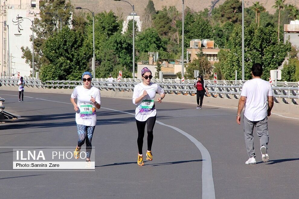 تصاویر ماراتن شیراز منتشر شد/ ورود دادستانی و برخورد با برگزارکنندگان به خاطر حجاب