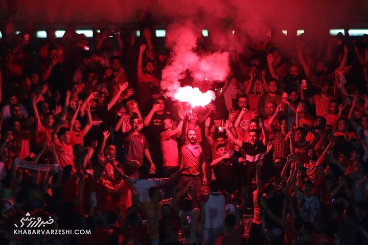 هواداران پرسپولیس؛ پرسپولیس - گل‌گهر