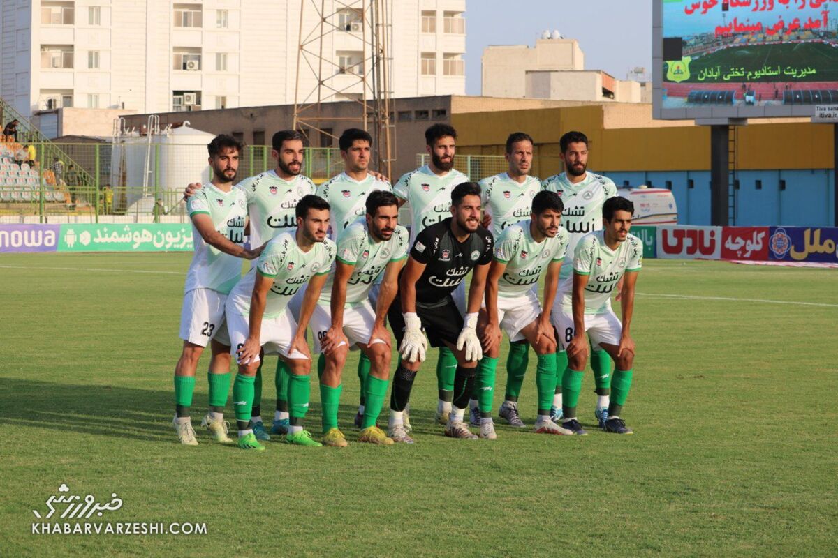 فضای مسموم مجازی اجازه نمی دهد قهرمانی پرسپولیس را تبریک بگویم!/ اولویت من سرمربیگری در تیم امید نبود/ انتقاد از این مربی فقط تمرکزش را به هم می زند