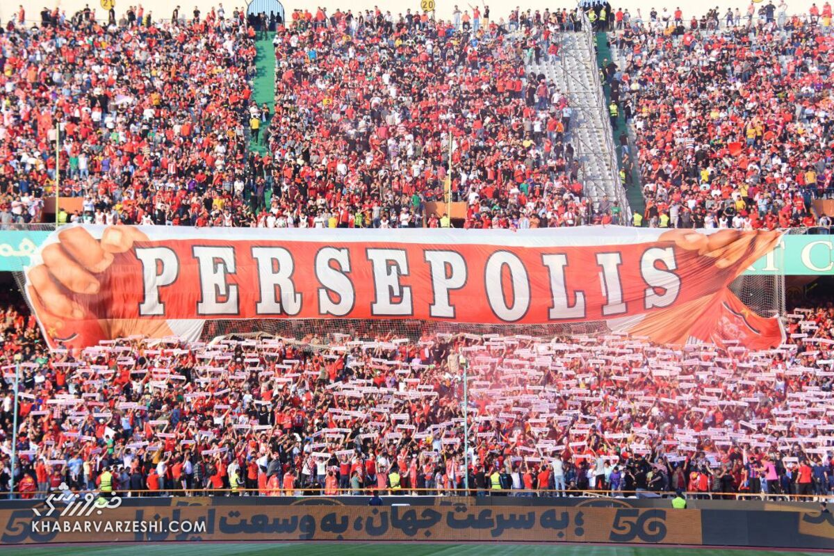 عکس| حمایت هواداران از پرسپولیس به سبک ژاپنیها
