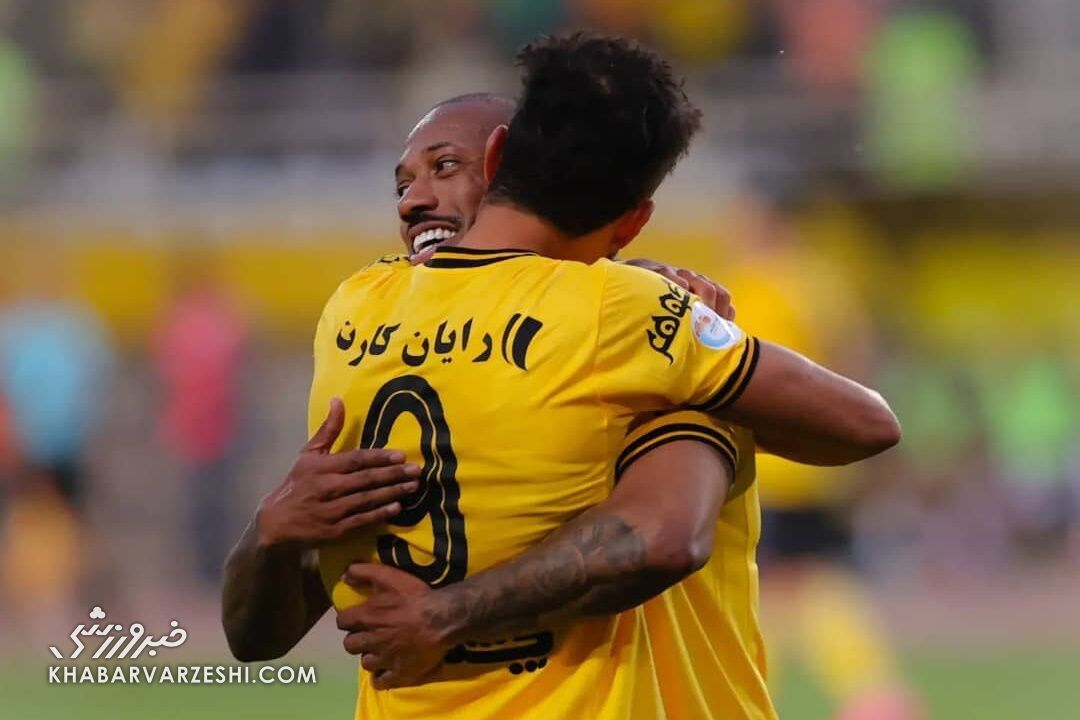 اعتراف همبازی سابق رونالدو؛ نمیخواستم سربار باشگاه سپاهان باشم/ جداییام بهترین گزینه برای همه بود اعتراف همبازی سابق رونالدو؛ نمیخواستم سربار باشگاه سپاهان باشم/ جداییام بهترین گزینه برای همه بود