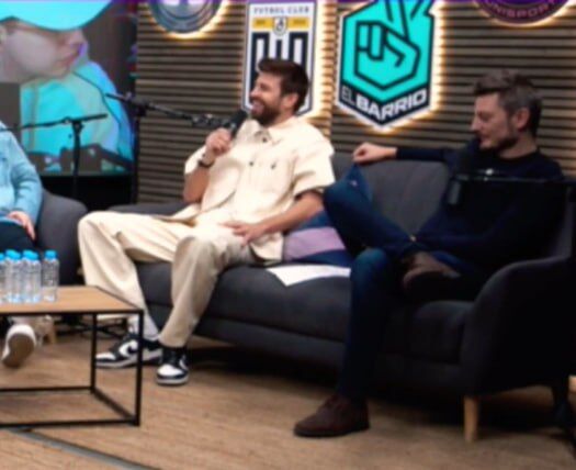 مسخره کردن تیم محبوب ایرانی توسط جرارد پیکه/ شوخی میکنی؟ تراکتور اسم تیم است؟