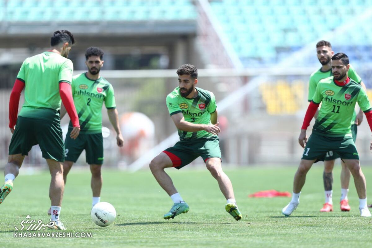 پیشنهاد بهتری داشتم ولی با پرسپولیس سفید امضا کردم/ دیدید که قوانین را به نفع کدام باشگاه عوض کردند!