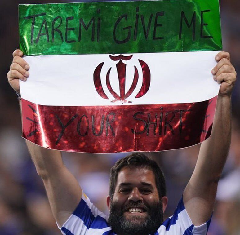 عکس| اقدام زیرکانه هوادار پورتو برای طارمی‌ 