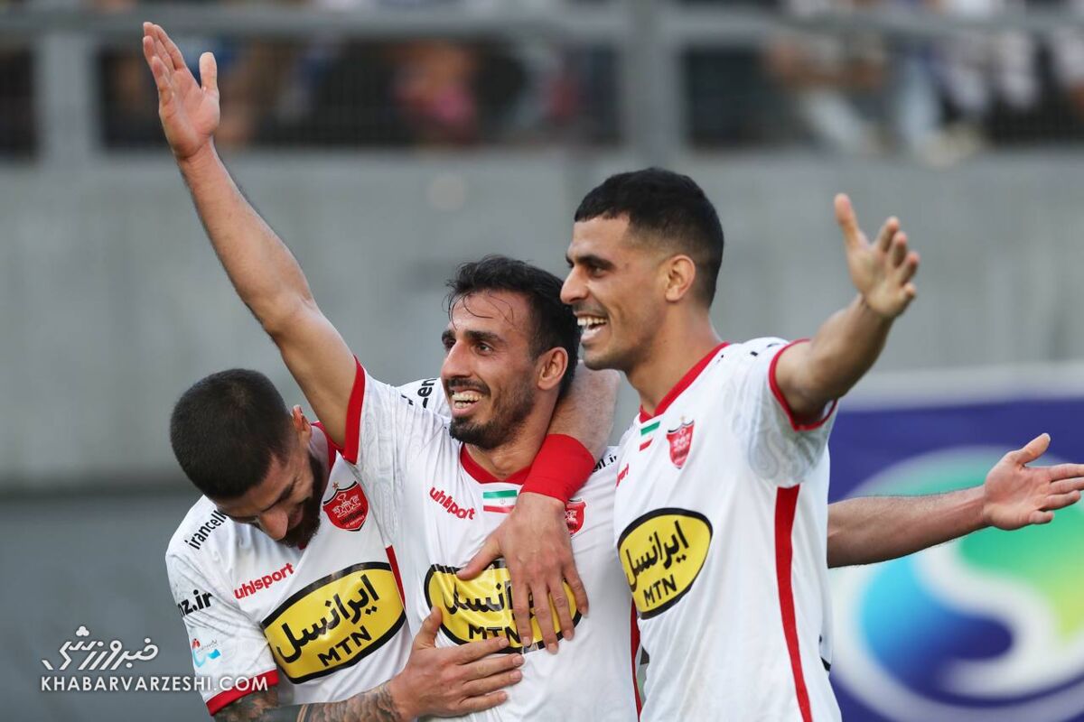 آتشبازی شاگردان یحیی در قائمشهر/ پرسپولیس جشن پانزدهمین قهرمانی را در شمال گرفت