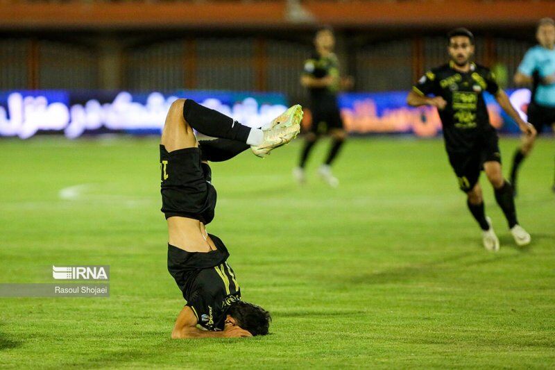 عکس| ترسناکترین تصویر هفته آخر لیگ/ واکنش نیمکتنشینهای وحشتزده به وضعیت غیرقابلباور!