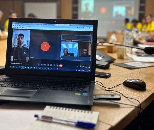 عکس| طارمی رسما به پیشنهاد جذاب اوکی داد/ جزئیات تماس تصویری با ستاره ایرانی