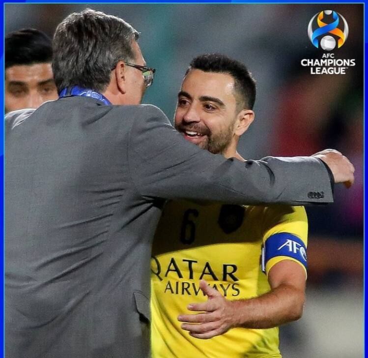 تصاویر| خاطره بازی جذاب AFC؛ ستاره بارسلونا در آغوش سرمربی پرسپولیس