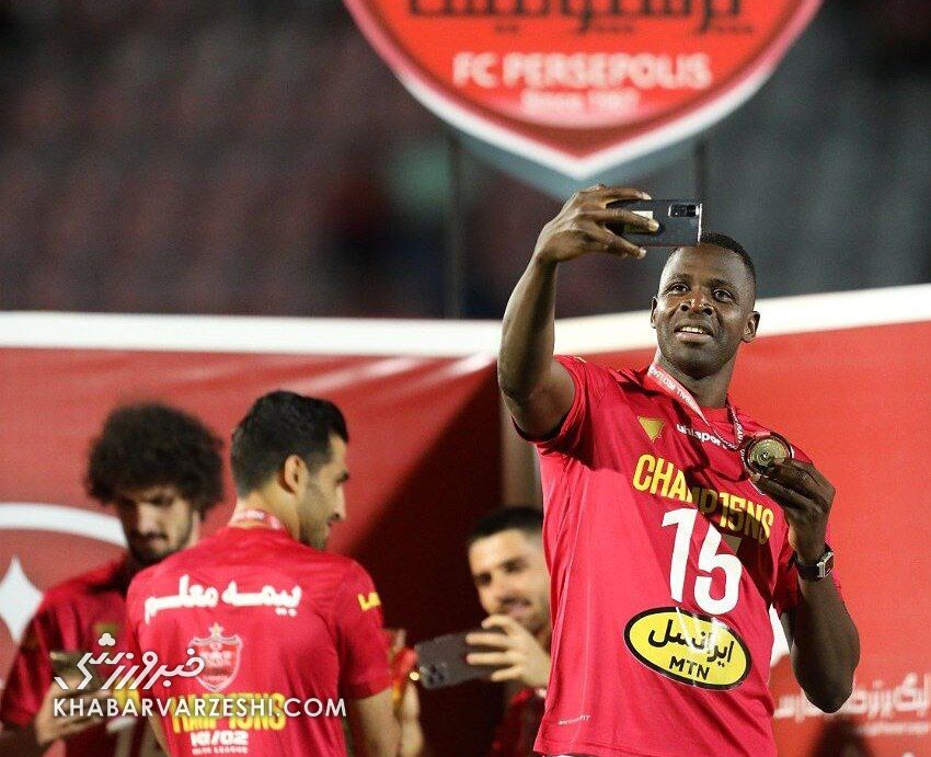 اتفاق نادر در لیگ برتر؛ قهرمانی آقای گل استقلال با پیراهن پرسپولیس