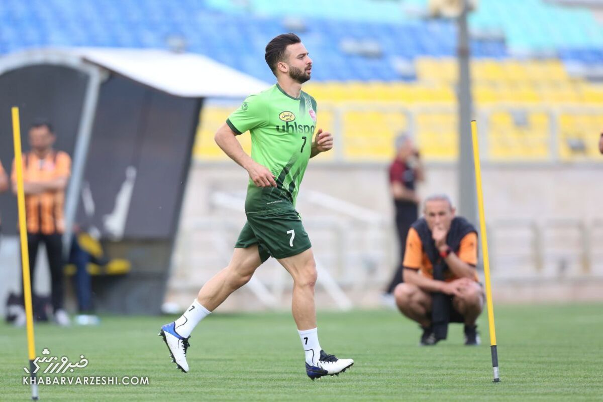 عکس| این بازیکن برگ برنده گلمحمدی در لیگ برتر بود/ ستاره محبوب زیر نظر یحیی