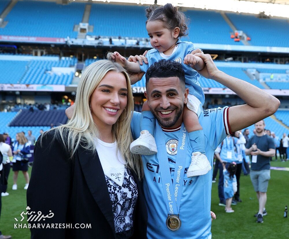 جذابترین تصاویر از جشن قهرمانی/ وقتی خانوادههای آبیپوش هم وارد زمین شدند!/ پپ یک دختر را بوسید