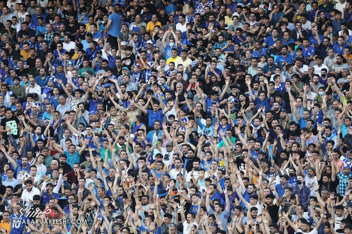 نمیتوانید هوادار استقلال را از دیدن تیمش محروم کنید/ الان چه وقت ترمیم آزادی بود؟/ به ساپینتو ایراد نگیرید!