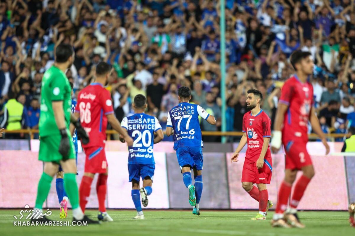 ۲ باشگاه بزرگ روسی در پی صید شاه ماهی استقلال ۲ باشگاه بزرگ روسی در پی صید شاه ماهی استقلال