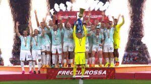 ویدیو| اهدای جام قهرمانی کوپا ایتالیا به اینتر