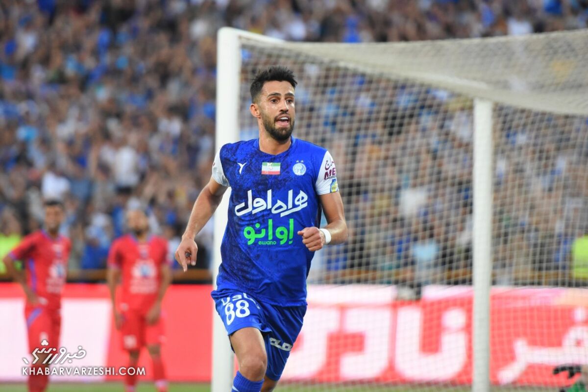 بازیکن مورد علاقه نکونام با وجود اعتراض هواداران بیسروصدا تمدید کرد! بازیکن مورد علاقه نکونام با وجود اعتراض هواداران بیسروصدا تمدید کرد!