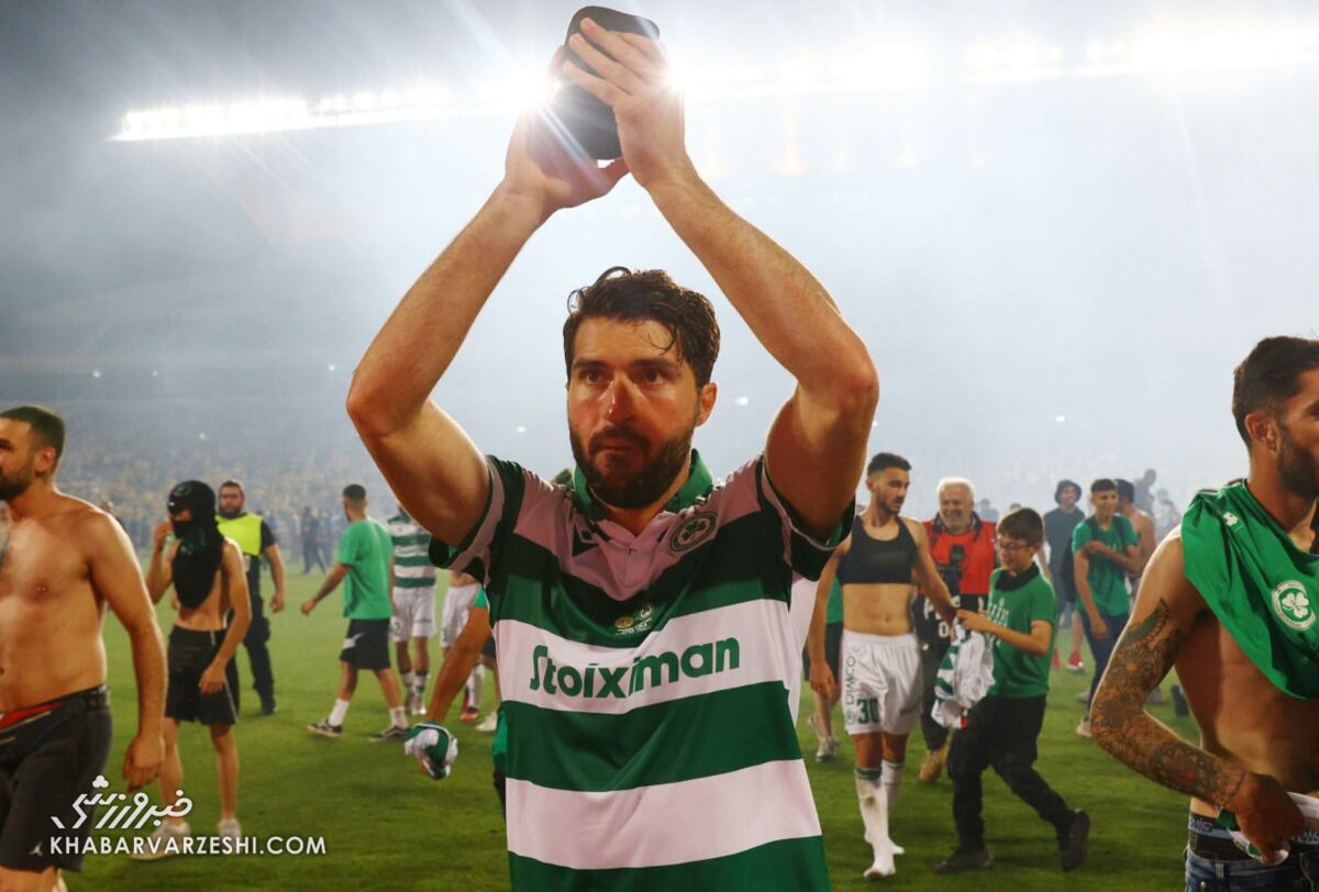 عکس| ژست خاص کریم فوتبال ایران به سبک کریم بنزما