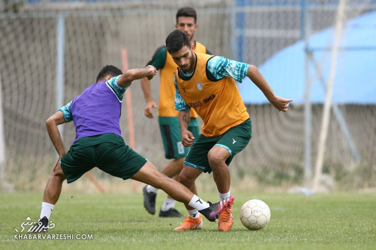 احتمالا به خاطر کمبود بازیکن؛ ۲ بازیکن لیست خروجی به تمرینات استقلال برگشتند! احتمالا به خاطر کمبود بازیکن؛ ۲ بازیکن لیست خروجی به تمرینات استقلال برگشتند!