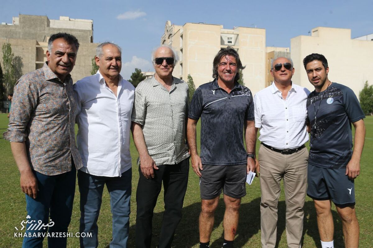 ماجراهای عجیب اردوی استقلال در شب قبل از فینال/ ساپینتو برنامه حضور پیشکسوتان را لغو کرد