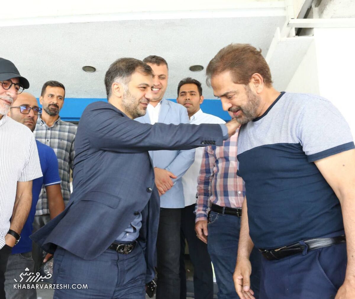 سرمربی استقلال با کمک یک برنامه تلویزیونی تیم گرفت!  سرمربی استقلال با کمک یک برنامه تلویزیونی تیم گرفت!