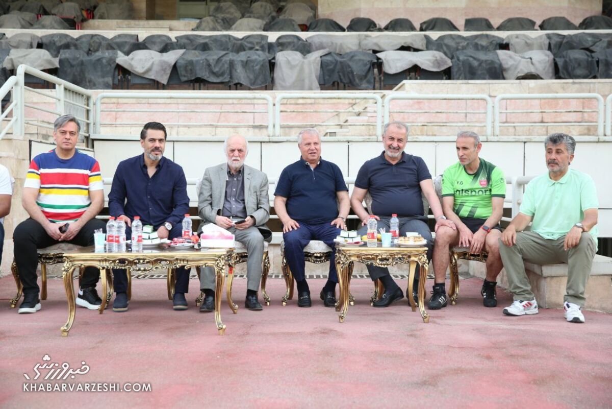 تصاویر| سلطان دربیها و مالدینی پرسپولیس در اردوگاه سرخها/ دوپینگ پرسپولیسیها قبل از دربی فینال
