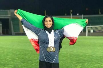 حمیده اسماعیل نژاد رکورد ۱۰۰ متر فرزانه فصیحی را شکست