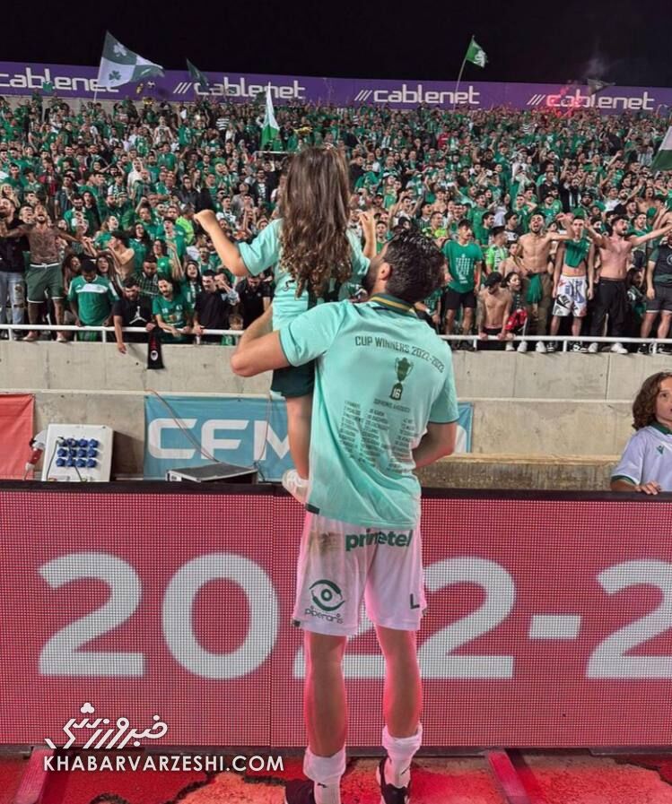 عکس| دختر یک پرسپولیسی در جشن قهرمانی