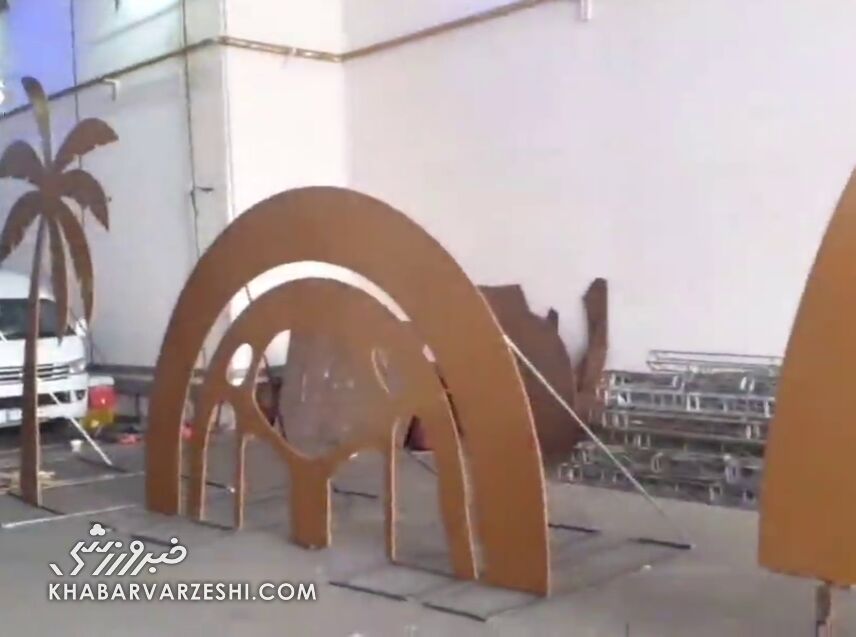 اولین تصاویر غیررسمی از سکوی قهرمان جام حذفی/ سرخابیها روی سکوی طلایی رنگ میایستند