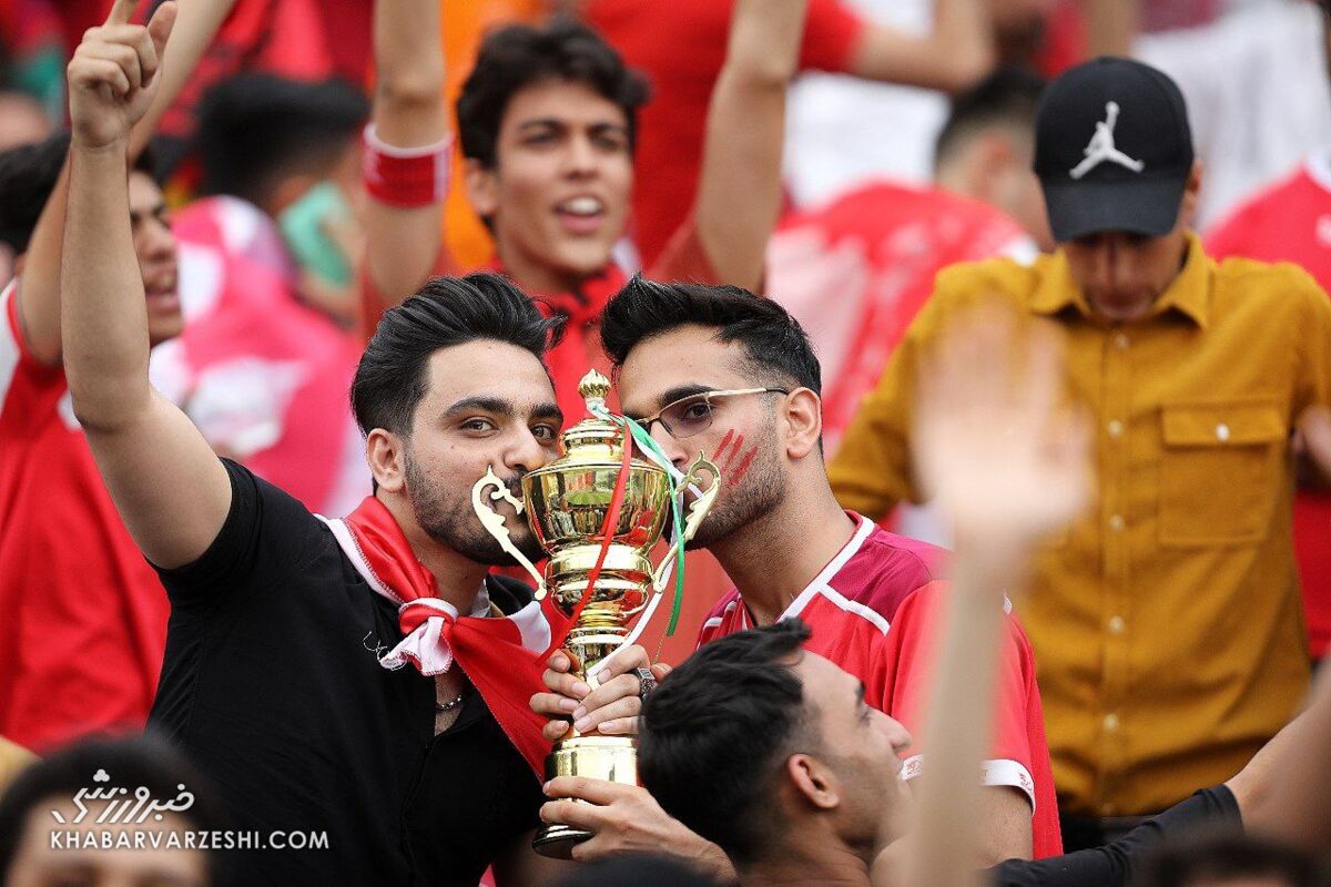 همه بلیتهای بازی پرسپولیس فروش رفت/ مجوز ۵۰هزار نفر اضافه صادر میشود؟ همه بلیتهای بازی پرسپولیس فروش رفت/ مجوز ۵۰هزار نفر اضافه صادر میشود؟