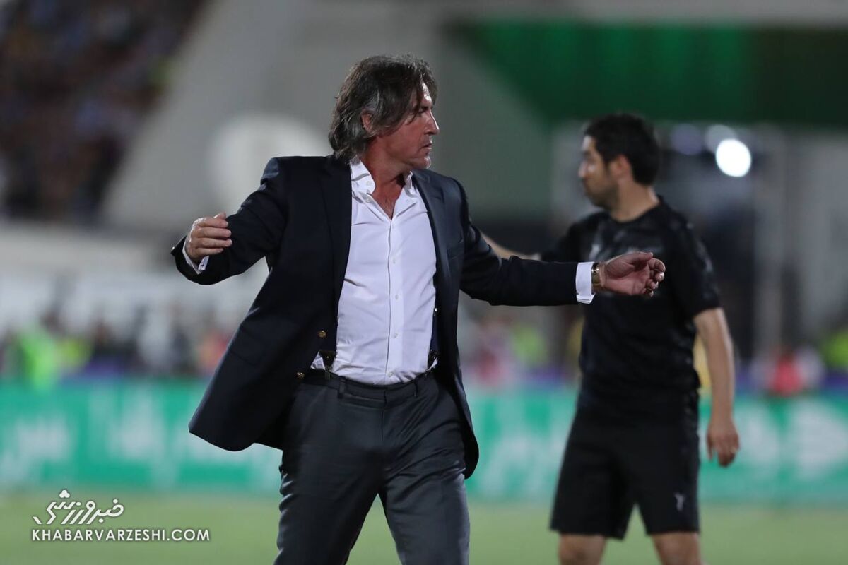 ساپینتوی عصبانی مدیران استقلال را به رختکن راه نداد! ساپینتوی عصبانی مدیران استقلال را به رختکن راه نداد!