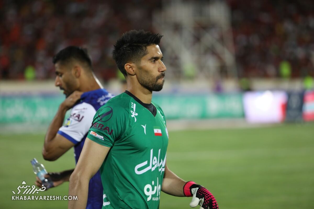 من هم با نظرسنجیهای ساپینتو باید برود، موافقم/ استقلال شاید بدون سرمربی هم ظرف یک ماه ۲بار در دربی نمیباخت/ حسینی با چنین دستمزدی باید تحمل انتقاد را داشته باشد