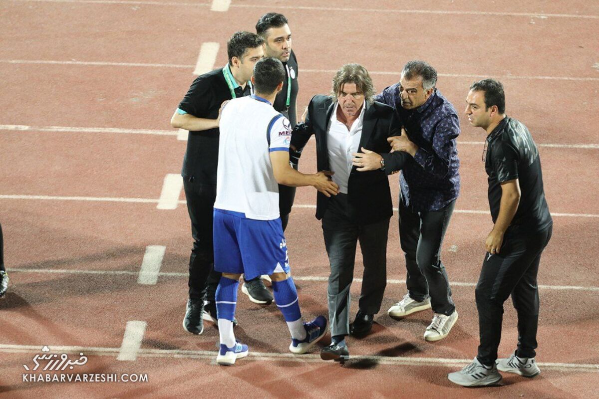 شاید اگر روزبه را تعویض نمی کردند استقلال دربی را میبرد/ شبانه زمین را غلطک زدم تا تمرین لغو نشود/ یک استقلالی متعصب هستم؛ با حضور حجازی تعصبم بیشتر هم می شود