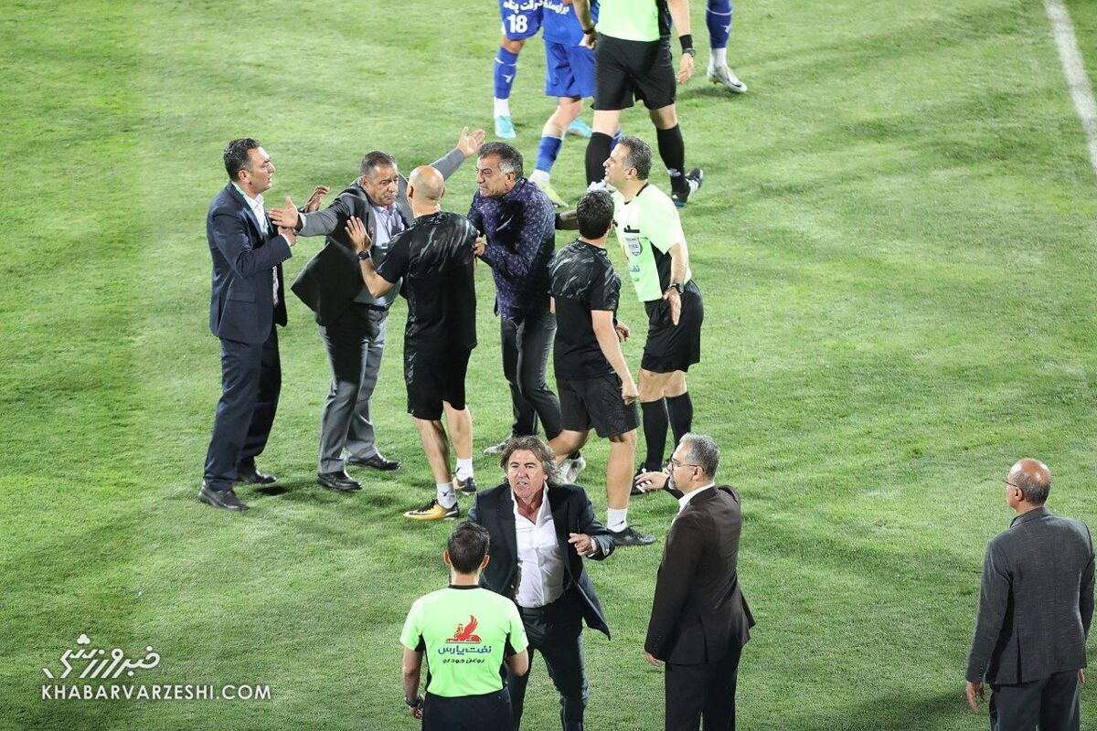 تصاویر| فریم به فریم با عصبانیت شدید ساپینتو در دربی/ مرد پرتغالی چگونه از کوره در رفت؟