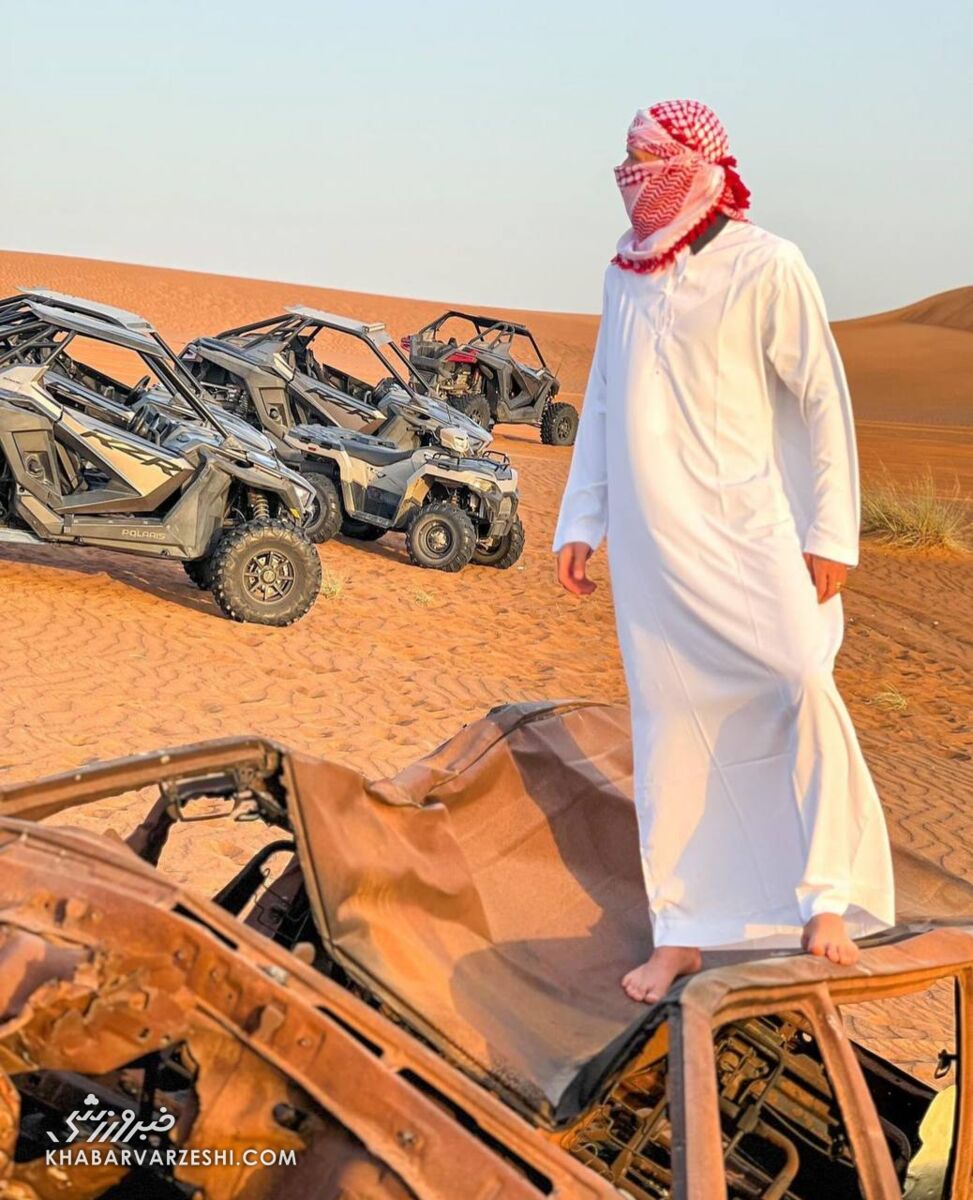 عکس| ژست و استایل عجیب مهاجم پرسپولیس در دبی