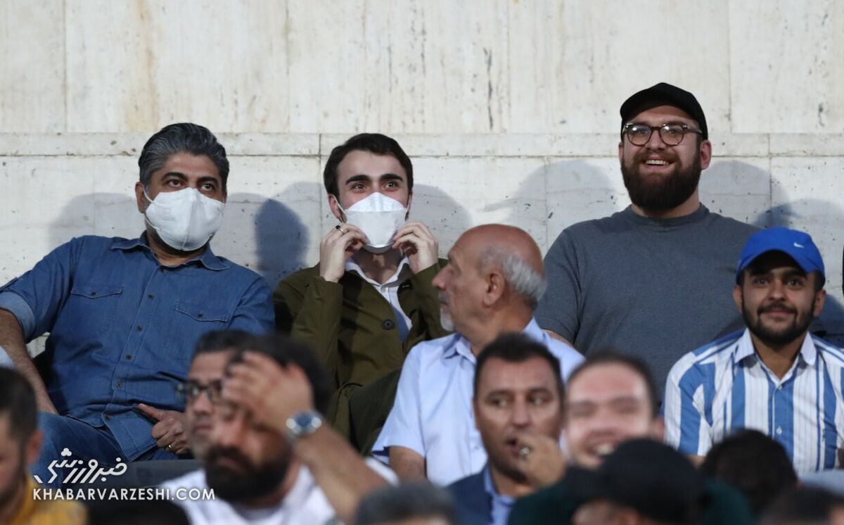 عکس| احمد خمینی تماشاگر ویژه دربی/ نتیجه امام نظاره‌گر شکست استقلال