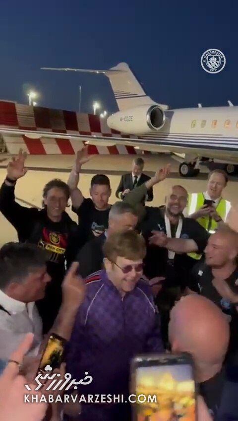 تصاویر| دیدار قهرمانان جام حذفی با اسطوره موسیقی جهان «التون جان»/ اتفاق که سیتیزنها را هیجانزده کرد