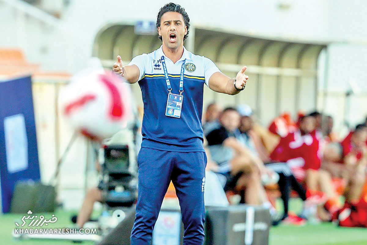 عکس| دلبری فرهاد مجیدی برای هوادارانش/ دیگر خبری از سیکسپک نیست عکس| دلبری فرهاد مجیدی برای هوادارانش/ دیگر خبری از سیکسپک نیست