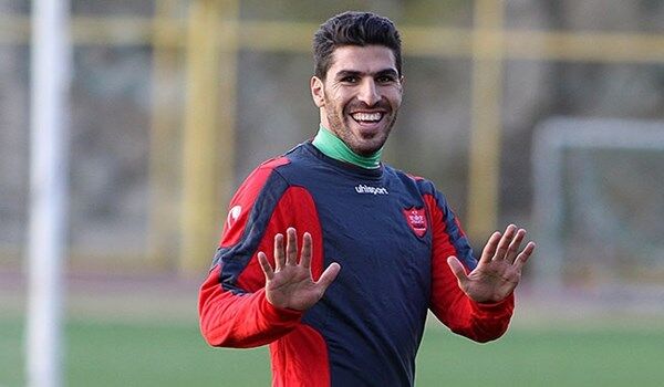 رفتنم به پرسپولیس بزرگترین اشتباهم بود/ امسال برای قهرمانی دستهای پشت پرده در کار بود و بالاخره آفتاب از پشت ابر درآمد/ آن روزها هتتریک قهرمانی مد نبود اما...