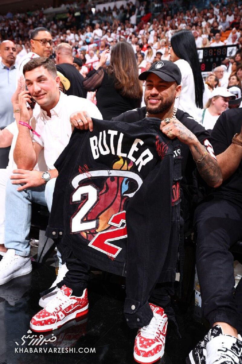 تصاویر| نیمار و شکیرا در میامی!/ مهمانان ویژه فینال NBA