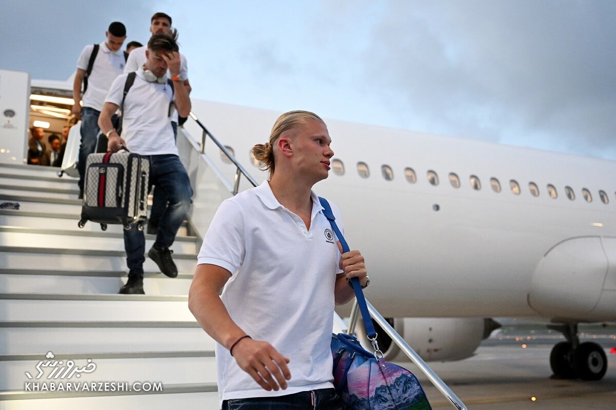 تصاویر| ستارههای منچسترسیتی و اینتر در استانبول فرود آمدند/ دروازهبان اینتر: آنها باید بترسند نه ما!