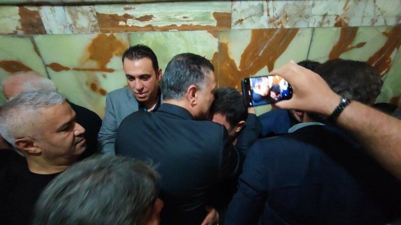 عکس| علی دایی و قلعهنویی درآغوش هم/ حضور شهریار در مراسم ختم خواهر سرمربی تیم ملی