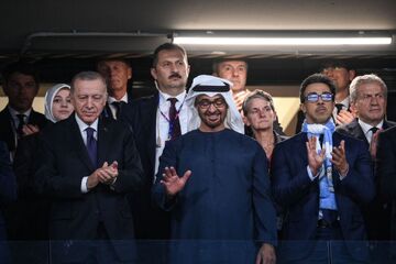 عکس| اردوغان مهمان ویژه‌اش را به تماشای فینال لیگ قهرمانان اروپا برد