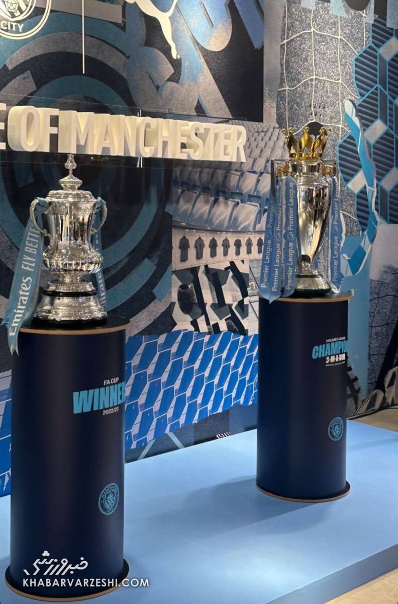 عکس| حرکت جالب و غافلگیرکننده سیتیزنها در استانبول؛ جامهای قهرمانی به ترکیه ارسال شد!/ سیتیزنها دست پر به فینال آمدند