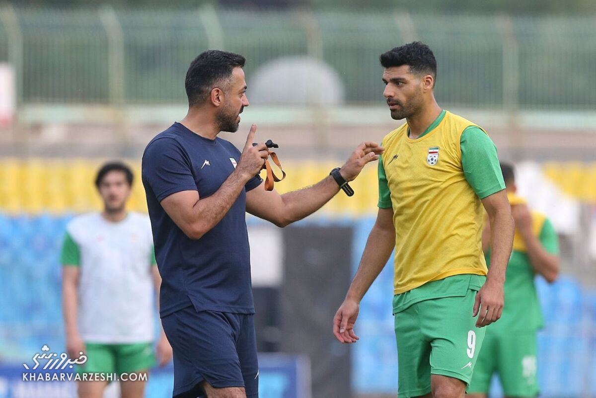 دفاعیه دستیار امیر قلعه نویی؛ یک شبه مربی تیم ملی نشدم، ۱۵ سال سابقه دارم/ منتقدان با ماهیت مربیگری در تیم ملی آشنا نیستند/ اگر ستاره ها را به کافا نمی بردیم...