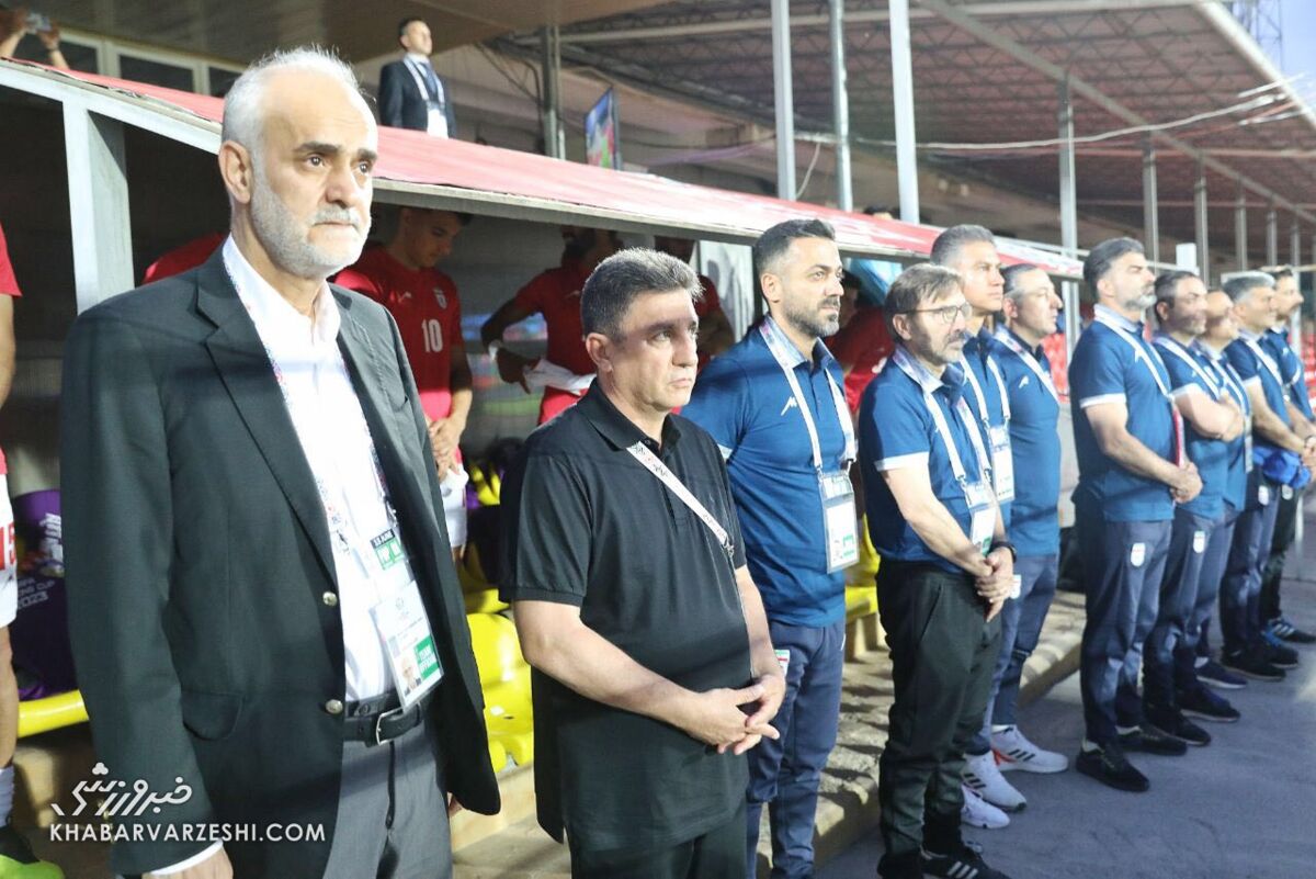 مربیان تیم ملی بدون دستمزد مشغول به کار هستند! مربیان تیم ملی بدون دستمزد مشغول به کار هستند!