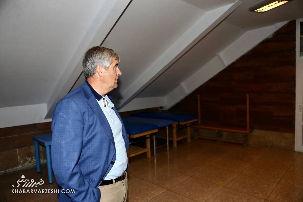 عکس| اولین برخورد سرمربی سابق رئالمادرید با امکانات باشگاه استقلال