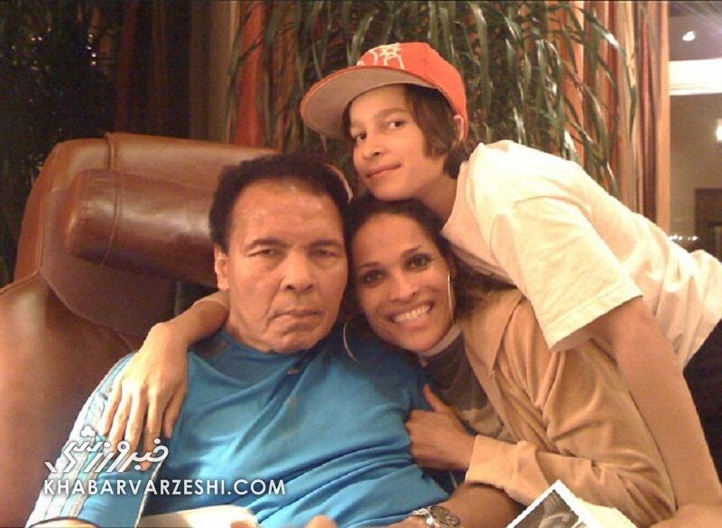 زندگی دوگانه نوه محمد علی؛ روزهای مبارزه و شبهای کلوپ شبانه/ من یک مبارز هستم؛ از آن لذت میبرم و پول خوبی میگیرم