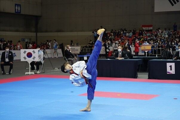 مسابقات فرم